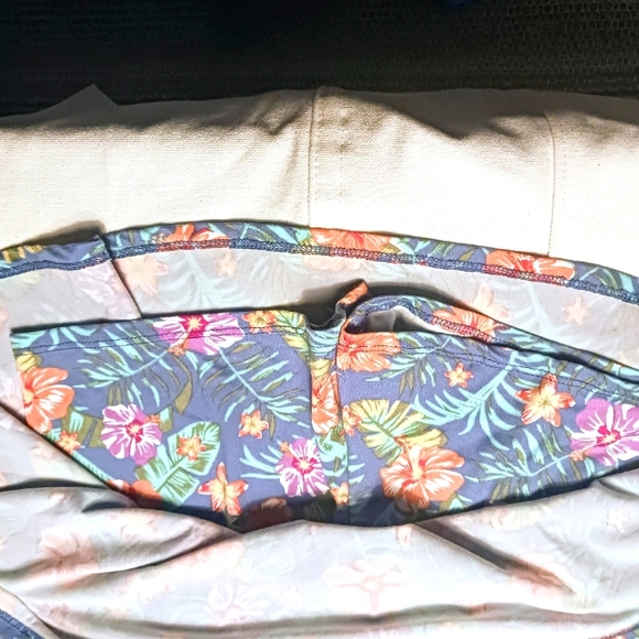 Ɓtween Girl's Floral Blue And Orange And Pink Top and Skort Set. Size 12 - Picture 8 of 10